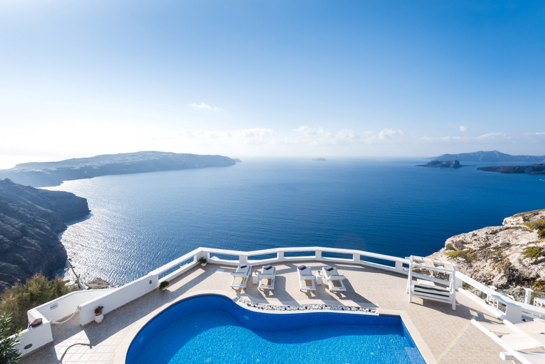Athermi Suites — Megalochori 847 00